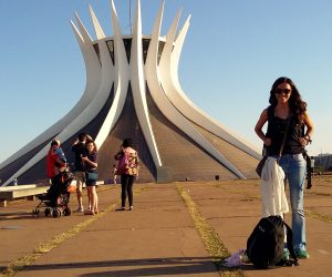 Catedral de Metropolitana de Nossa Senhora Aparecida, Brasilia @meudestinoelogoali