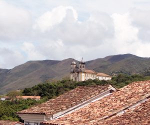 Em cada canto de Ouro Preto, se avista uma Igreja @meudestinoelogoali