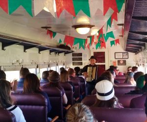 Música gaúcha e italiana anima viagem na Maria Fumaça @meudestinoelogoali